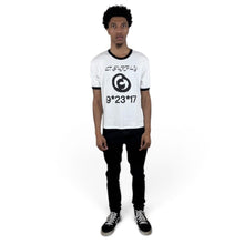 Load image into Gallery viewer, Contrast Ribbed Edge | White/Black
